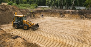 Разработка котлована Видное, цена от 311 руб./м3.